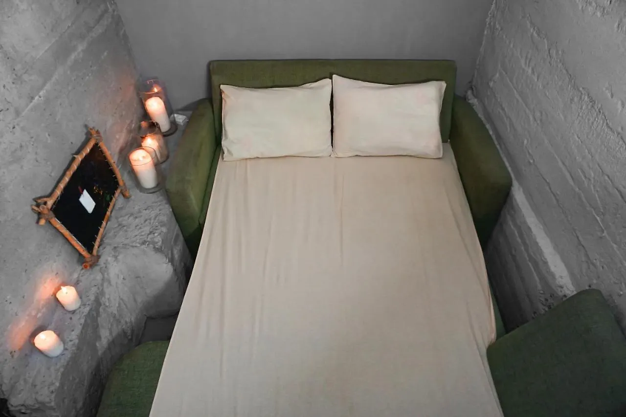 Hostel Black Wood Pansiyon Kiev Ukrayna